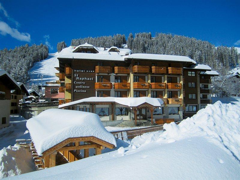 Hotel St. Raphael Madonna di Campiglio Bagian luar foto