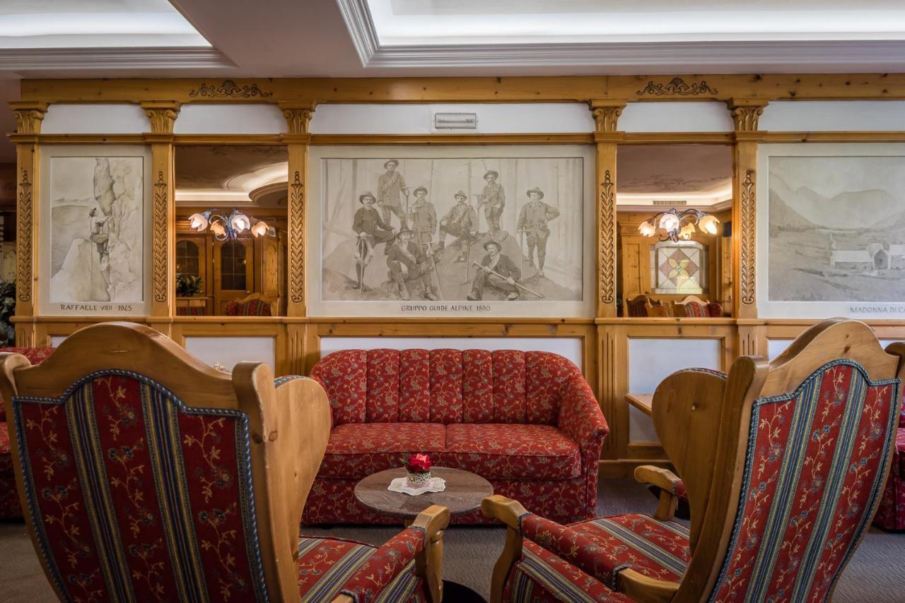 Hotel St. Raphael Madonna di Campiglio Bagian luar foto