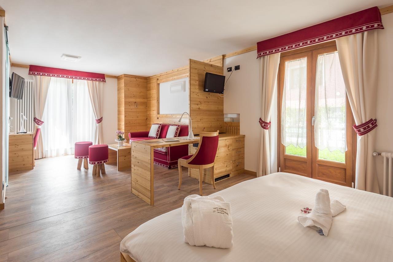Hotel St. Raphael Madonna di Campiglio Bagian luar foto